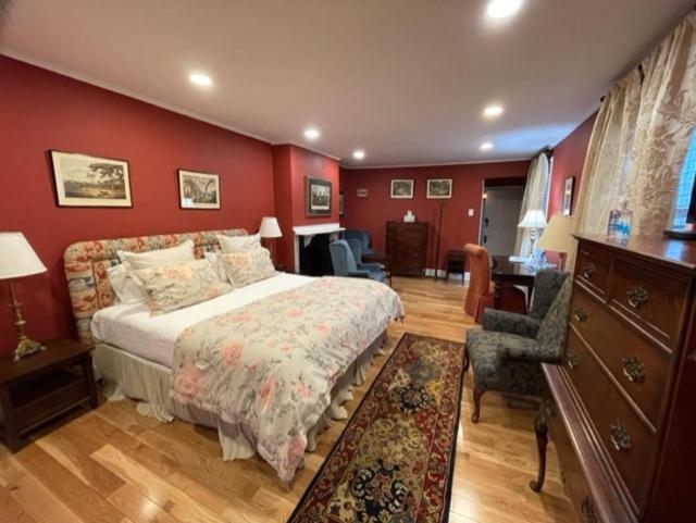 La Reserve Bed & Breakfast