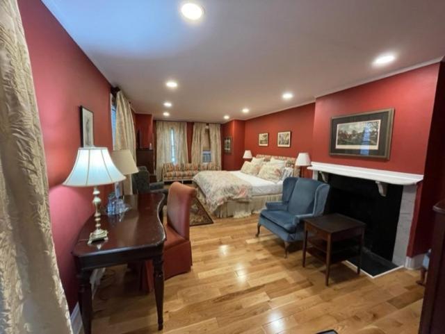 La Reserve Bed & Breakfast